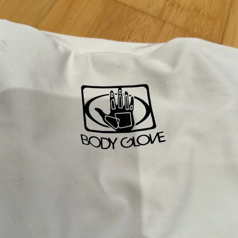 Body glove Rash guard shirt